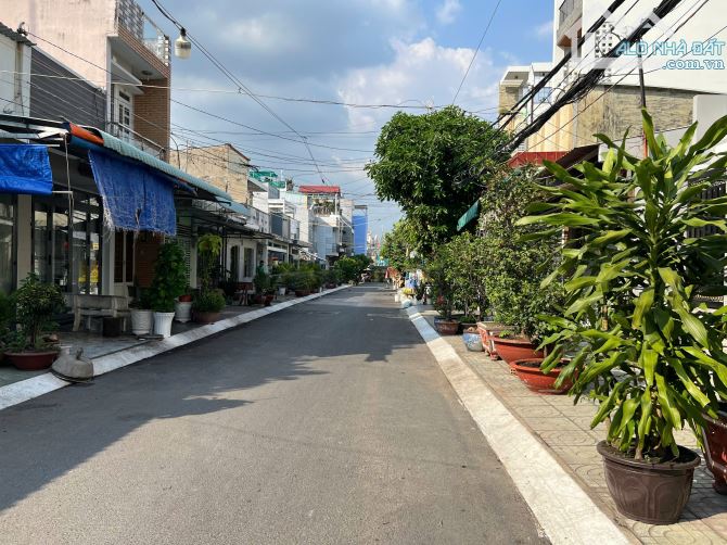 bán Đất đường 10m Lê Đức Thọ GV, 102m2 chỉ 7ti2 còn bớt. Vị trí kd buôn bán.