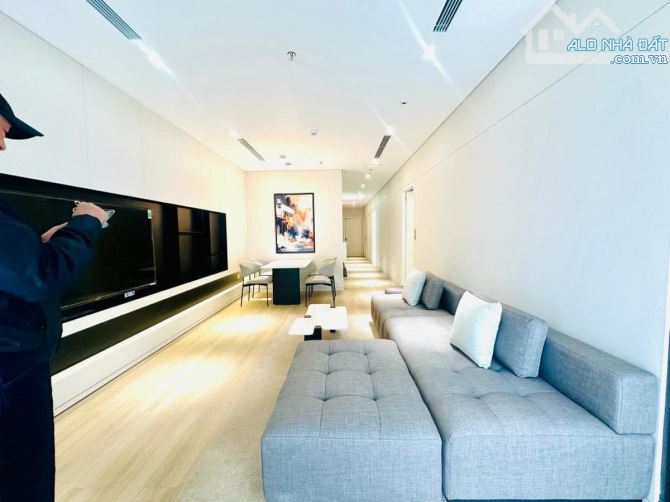 Bán nhà mặt phố Tô Hiến Thành, 160m2, mặt tiền 7.1m, 94 tỷ, xây tòa văn phòng đẹp hết ý