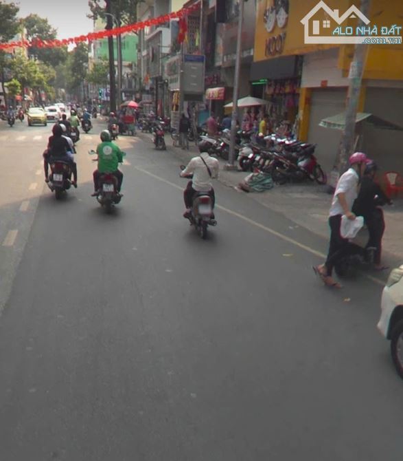 Cho thuê nhà Mặt Tiền đường Nguyễn Trãi, P2, Quận 5