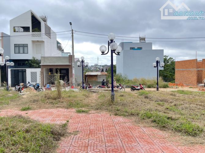 💥Đất TC 100% 5,2*14,5m,Đấu giá Công An,Đối Diện Hoa Viên,Hẻm Nguyễn Văn Cừ,nhiều lô xung