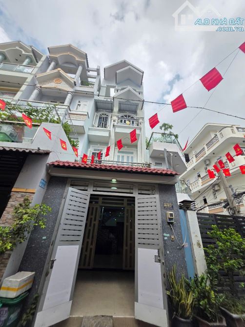Nhà Hẻm Ô tô Đường Bình Trị Đông, 4Lầu, 4 P.Ngủ, Sổ Hồng Hoàn Công đầy đủ - 6.55 tỷ (T.Lượ