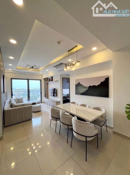 GIẢM SÂU 500TR, CĂN 2N 75M, CC PHÙNG HƯNG, GIÁ 3.7x TỶ BAO PHÍ