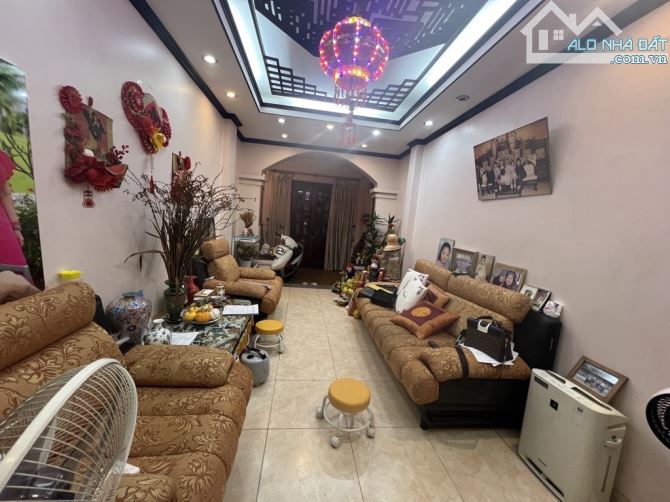 BÁN NHÀ  PHỐ HỒ ĐẮC DI-ĐỐNG ĐA- Ô TÔ ĐỖ CỬA-76M2-13.5 TỶ