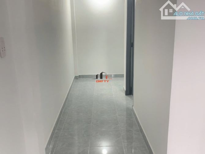 BÁN NHÀ HẺM NGÔ QUYỀN (5,2x17) NGAY TRUNG TÂM THÀNH PHỐ