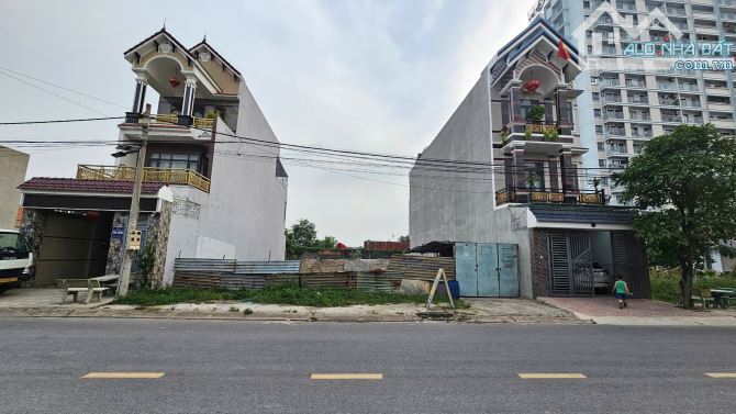 Bán đất 5x25m, đường số 1 KDC Quốc Vương p. An Phú kế chung cư