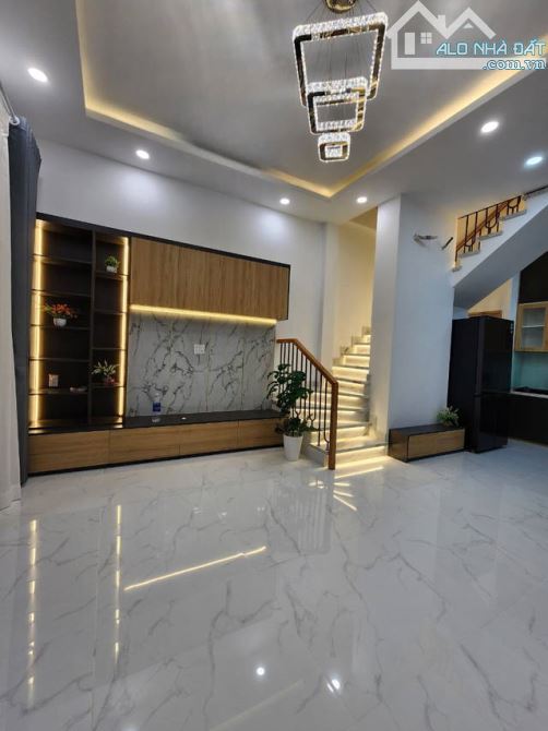 BÁN NHÀ MỚI 100% - QUẬN 6 - NGAY CHỢ PHÚ LÂM - BÀ HOM - 2 TẦNG - 54M2 - 6.X TỶ
