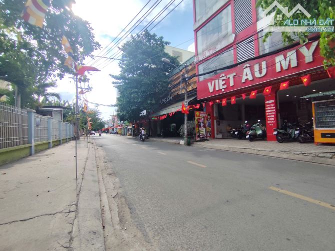 Siêu Phẩm Mặt Tiền Ngang 10m - 4 Tầng - 224m2 - Dòng Tiền 83tr/th - Hiệp Thành - Q12