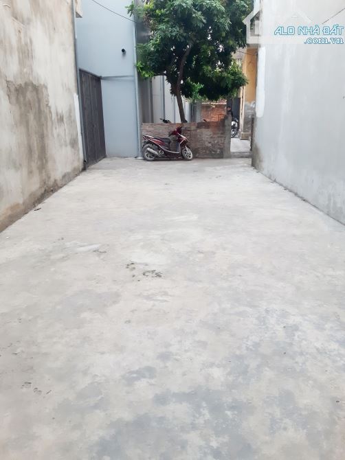 Bán lô đất 52m Kim Chung - Đông Anh , mặt tiền 4,6m vuông vắn đẹp. Giá chỉ 60tr/m