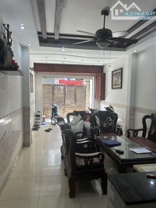 12.5 Tỷ| DT 4x18mx5 tầng| GẦN NGÃ TƯ BẢY HIỀN| Đường 10m thông thoáng