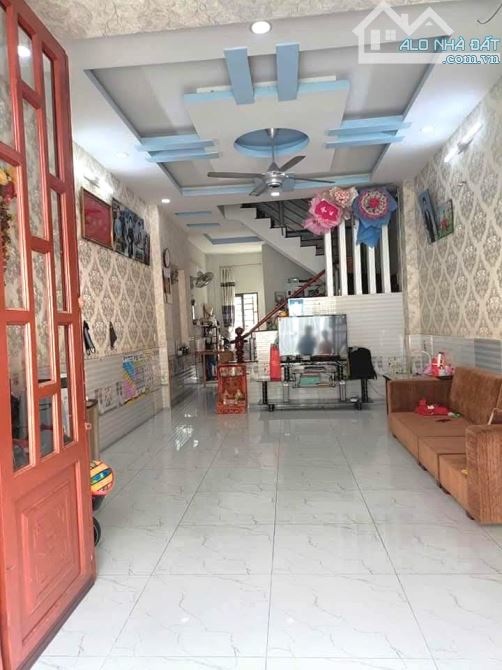 BÁN NHÀ ĐẸP LIỀN KỀ THA.M LƯƠN.G - AEO.N MA.LL TÂ.N PH.U - ĐƯỜNG XE TẢI - ( 4X13M )