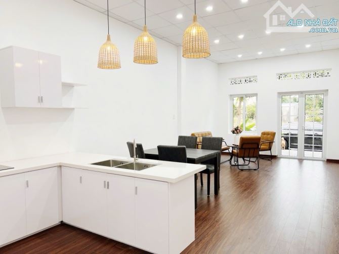 NHÀ CÁCH BIỂN 100M – FULL NỘI THẤT – CHỈ 2.9 TỶ – VỀ Ở NGAY