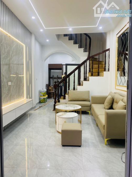 Nhà đẹp phố pháo Đài Láng full tiện ích