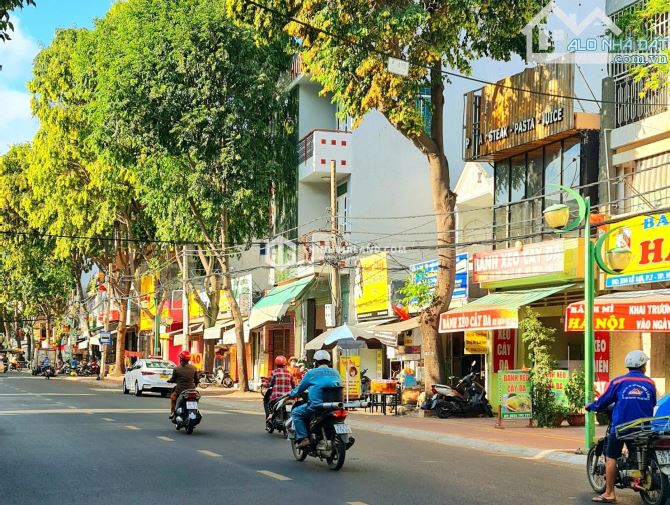 BÁN NHÀ MẶT TIỀN ĐƯỜNG LÊ LỢI, P.4- FULL THỔ CƯ 150M2, 16.5 TỶ KO LỖI PHONG THUỶ