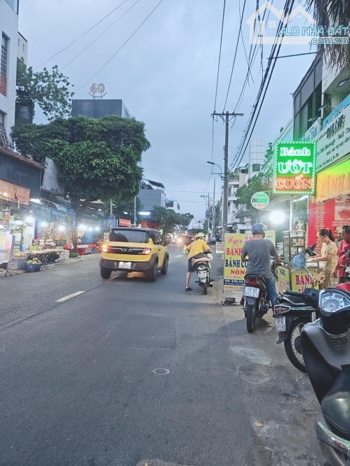 Bán Nhà 2 Tầng Mặt Tiền Đường Lê Khôi Quận Tân Phú Ngang 4m4