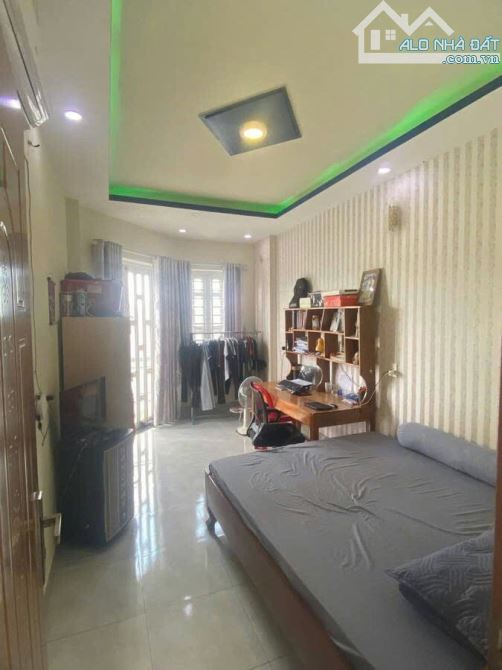Bán nhà đẹp  căn góc 2 mặt tiền ,mã lò bình Tân KD tốt giá 5,8tỷ TL