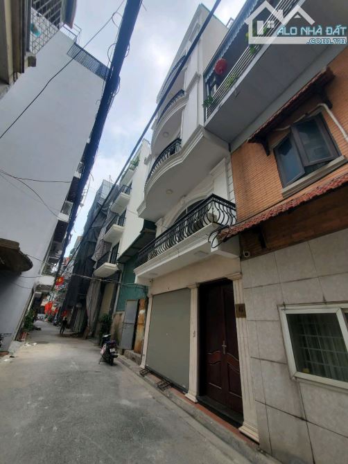 Bán nhà Nguyễn Văn Cừ,Long Biên 6 tầng,52m,mt5.4m oto tránh nhỉnh 15 tỷ