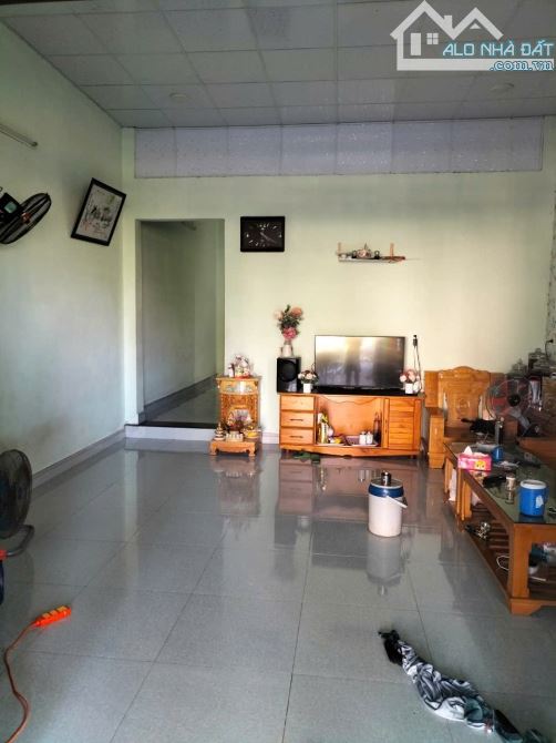 📌📌📌Làm việc trực tiếp!!! Bán nhà cấp bốn khu Hoà Hiệp 3 đối diện ubnd phường 🌺