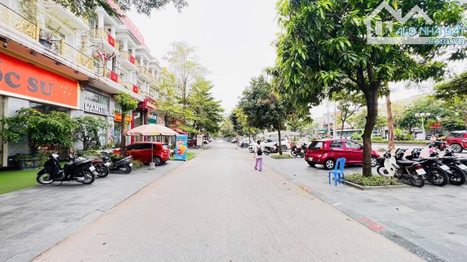 Tố Hữu - Hà Đông 200m x 5 tầng, mặt tiền 18.1m, giá 85 tỷ thương lượng