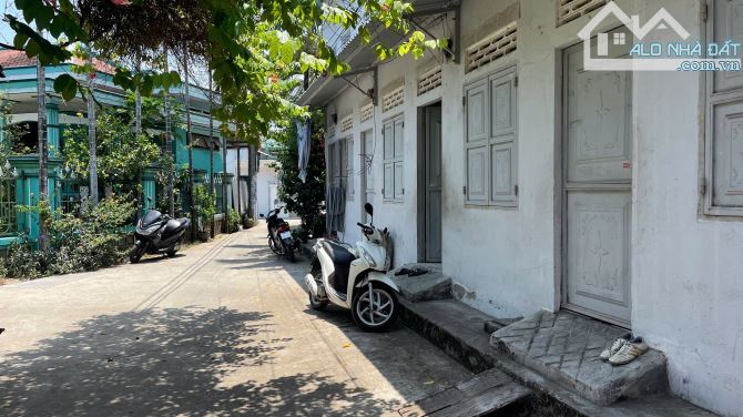 Bán Gấp Lô Đất Đẹp Hẻm Mai Xuân Thưởng – rộng 11m, Tặng 4 Phòng Trọ thu nhập 10trđ - 5,6tỷ