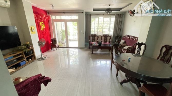 Bán Nhà 104m² Mặt Tiền Đường GS14 – Dĩ An – Giá Chỉ 11 Tỷ – Xe Hơi Ngủ Trong Nhà - 10