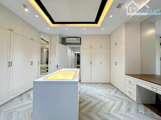 Chính chủ cần bán nhà KDC cao cấp Nhà Bè, đường Huỳnh Tấn Phát, Nhà Bè giá chỉ 8.7 tỷ - 10