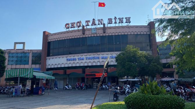 Bán nhà mặt đường Lê Minh Xuân phường 7 gần ngay chợ Tân Bình (75m2) 21 tỷ - 10