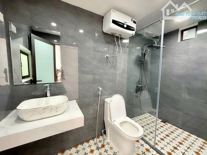 TẬP THỂ BÁCH KHOA- 3Ngủ-85m chỉ nhỉnh 4 đồng - 10