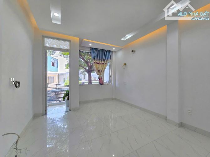 NHỈNH 4 TỶ CÓ NGAY NHÀ 3 TẦNG KIỆT OTO ĐẬU ĐỔ NGÀY ĐÊM - 11