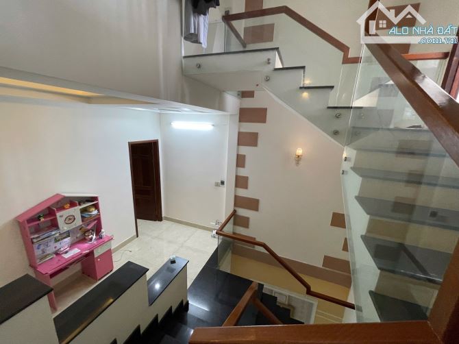 Bán nhà 3 tầng 3 mê kiên cố vô ở liền đường 7m5 An Hoà- Khuê Trung- Cẩm Lệ - 11