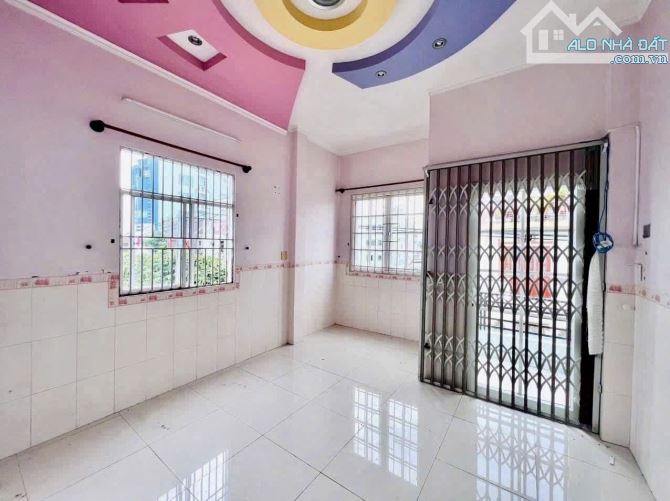 NHÀ MẶT TIỀN NGUYỄN VIỆT HỒNG – TRUNG TÂM NINH KIỀU, TP. CẦN THƠ - 1