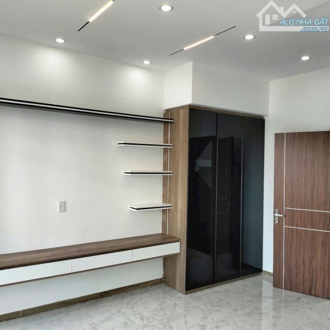 */ Bán nhà mới thiết kế rất đẹp full nội thất cao cấp đường Lỗ Giáng 24, Hòa Xuân, Đà Nẵng - 1