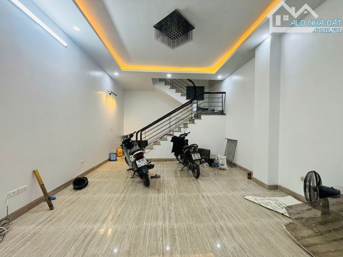 Bán nhà Phố Văn Quán - 80m2  - 18,5 tỷ -gara- vỉa hè,oto tránh - kinh doanh đỉnh - 1