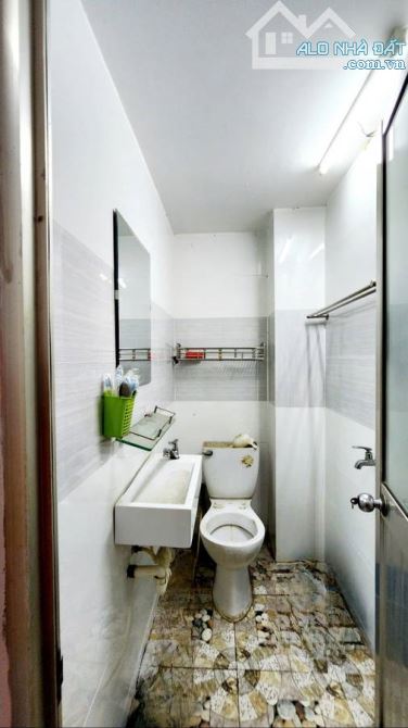 Nhà bán đường Thạch Làm, DTSD 38m, 5 tầng, giá 6 nhỉnh 6 tỷ - 1