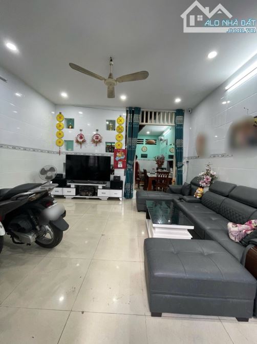 BÁN NHÀ PHỐ CMT8 – P.5 TÂN BÌNH – NHÀ ĐẸP Ở NGAY – GIÁ CHỈ 8.X TỶ - 1