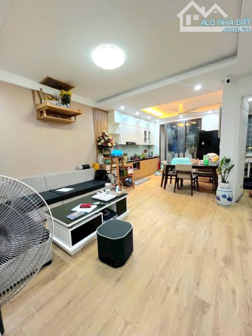 Cần bán chung cư Mỗ Lao 126m2. 6 tỷ. - 1