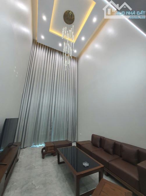 Bán nhà 3 tầng Bò Sơn . dt 72m . mt 4m . hướng TN. giá 10ty5 - 1