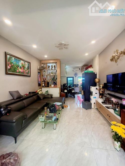 Bán Nhà Lê Văn Quới - Bốn Xã Bình Tân - Hẻm Xe Tải - 2 Tầng BTCT - 4 x 9m - Hơn 3 Tỉ - 1