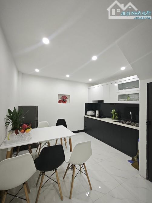 HÀNG HIẾM ! Vũ Trọng Phụng - 2 mặt thoáng - Ngõ thẳng 1  đường - 30m2 - Chỉ 7.28 tỷ - 1
