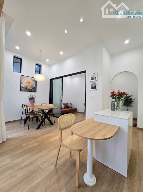 Bán căn nhà 3 Tầng Lý Tự Trọng, 2 mặt kiệt, 80m2 - 1