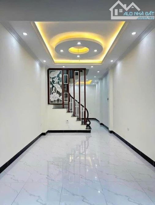 Nhà Biên Giang 5Tx32m2 Ô tô qua nhà  gần Quốc Lộ 6  chỉ 3 tỷ, Bãi gửi ô tô ngay trước cửa - 1
