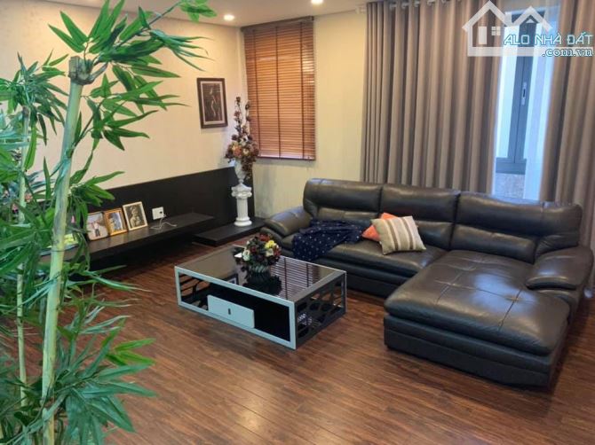 Ngộp - Bán nhà mặt tiền Kênh Tân Hóa chỉ bằng giá hẻm, DT: 4m x 27m, giá chỉ 12.3 tỷ - 1