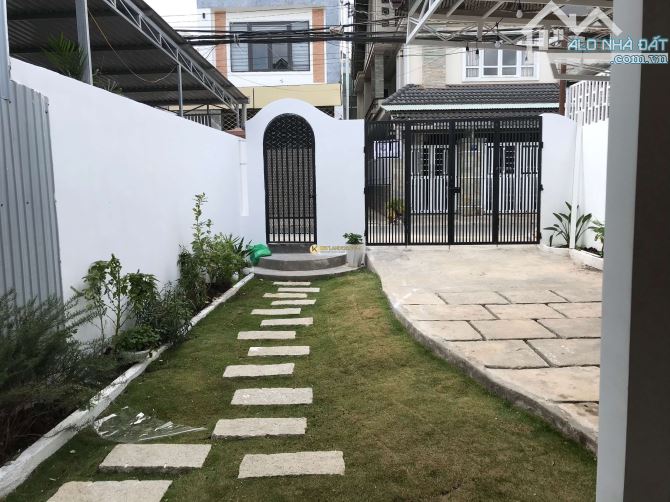 NHÀ MẶT TIỀN ĐƯỜNG CỔ LOA CÁCH CHỢ ĐÊM ĐÀ LẠT 2KM - 1