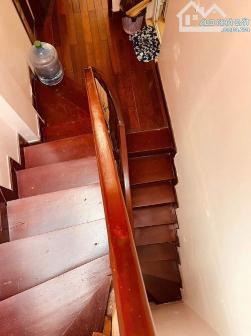 DUY NHẤT! Hàng hiếm Đội Cấn 28m2, gần phố, nhà đẹp, ngõ thông, ôtô đỗ cửa, KD online - 1
