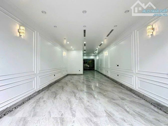 BÁN NHÀ MẶT PHỐ NGHI TÀM, LÔ GÓC, Ô TÔ NGỦ TRONG NHÀ. 40M x 7 TẦNG THANG MÁY - 1