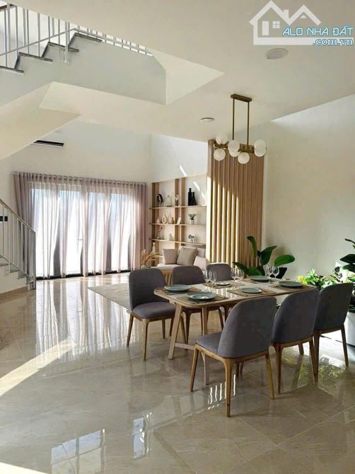 Bán gấp nhà mặt tiền 1 trệt 2 lầu dt: 75m2 giá 2 tỷ 3 Hòa Lợi- Thủ Dầu 1 - 1