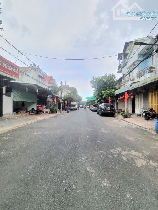 4ty3 TL nhà và 3 phòng trọ 93,7m2 thu nhập 9 triệu/tháng, gần chợ 434, p.Bình Hòa - 1
