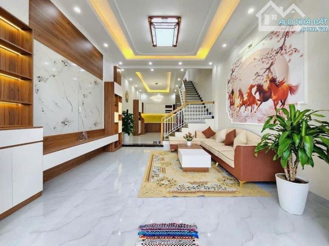 Cô Sáu cần bán gấp nhà hẻm 1/ đường Tôn Đản Q4 giá 3 tỷ 2 / 65m2, Săn HĐ thuê 16tr - 1