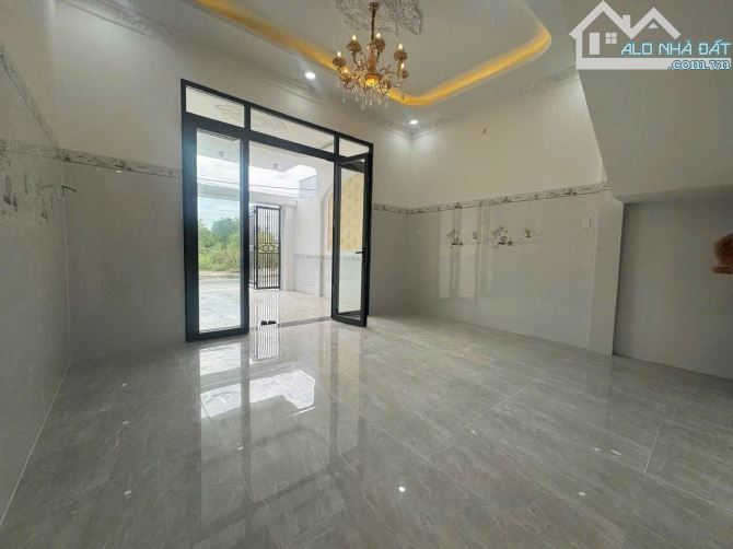 Gấp. chủ nhà nợ dí tới chân. bán gấp căn 82m2 660tr ở Phước Hiệp Hóc Môn - 1