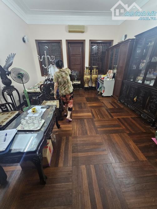 Bán nhà mặt phố Triệu Việt Vương 66m2, 4 tầng, mặt tiền 4m, lô góc, nở hậu đẹp. - 1