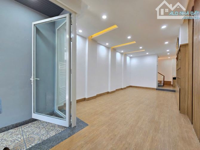 NHỈNH 4 TỶ CÓ NGAY NHÀ 3 TẦNG KIỆT OTO ĐẬU ĐỔ NGÀY ĐÊM - 1